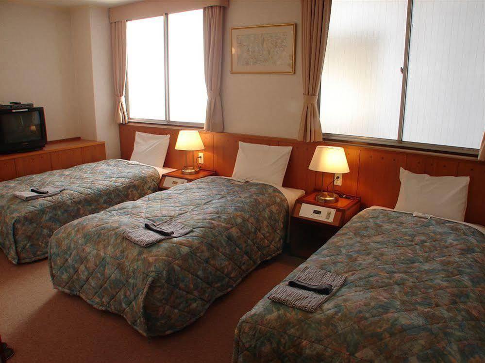 Hotel Himeji Plaza Bagian luar foto