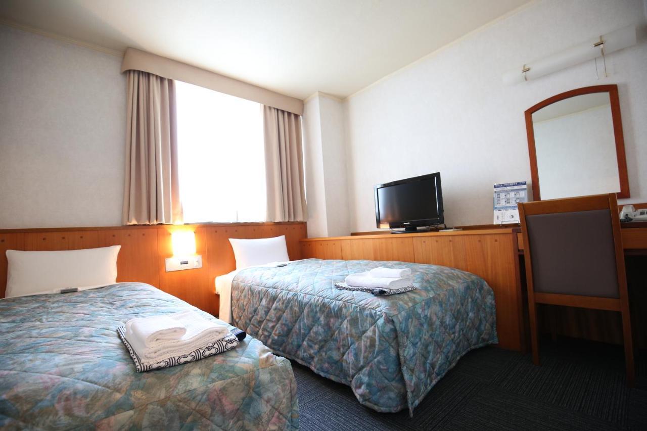 Hotel Himeji Plaza Bagian luar foto